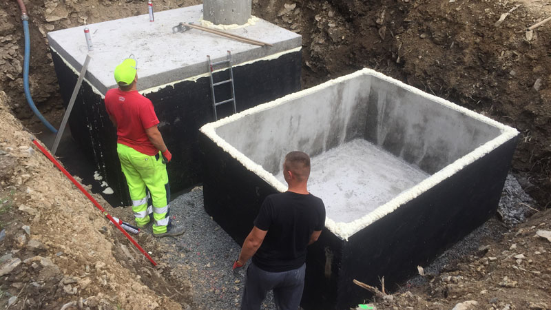 Betonová jímka na dešťovou vodu se stává stále aktuálnější Betonová jímka na dešťovou vodu se stává stále aktuálnější