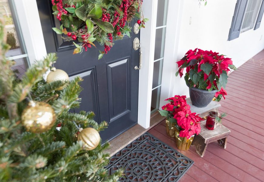 Vánoční výzdoba na dveře 2021: Jak na ni?